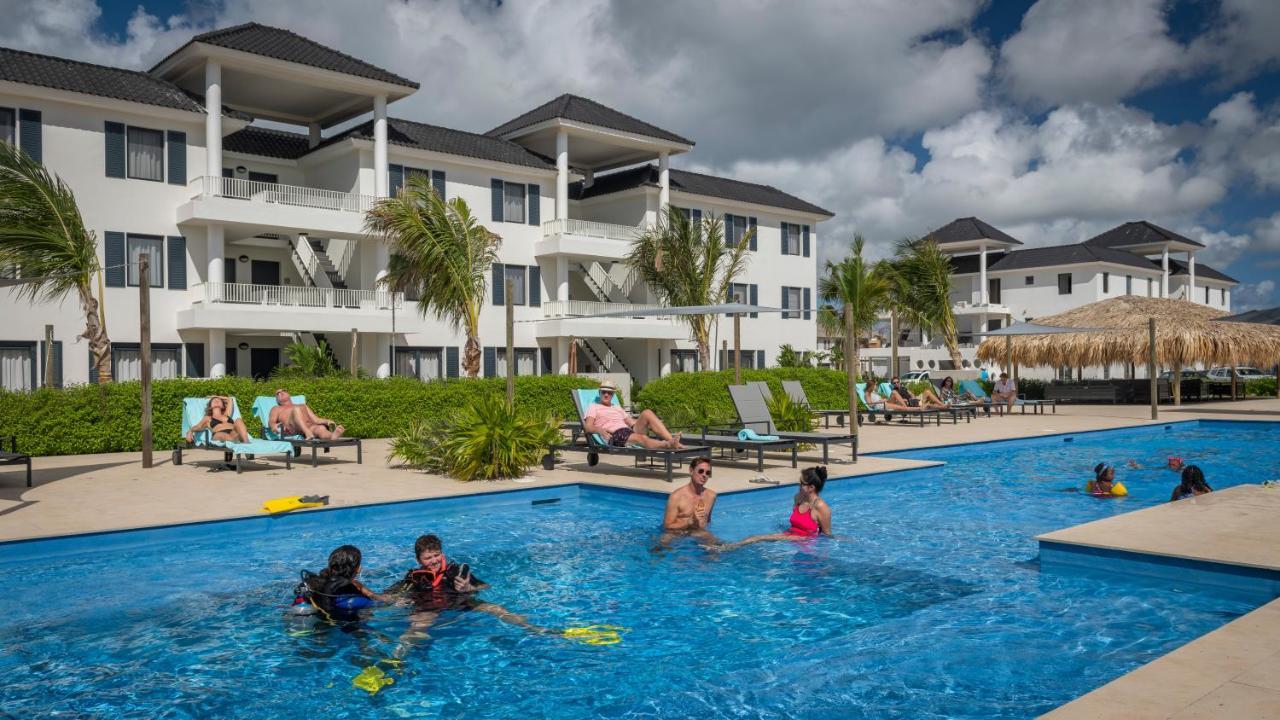 Grand Windsock Bonaire Hotell Playa Exteriör bild